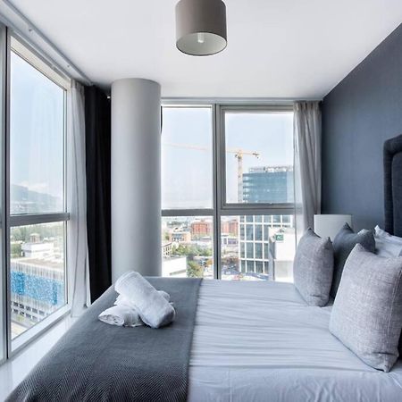 Titanic & City Views, Ultra Luxury City Parking Belfast Dış mekan fotoğraf