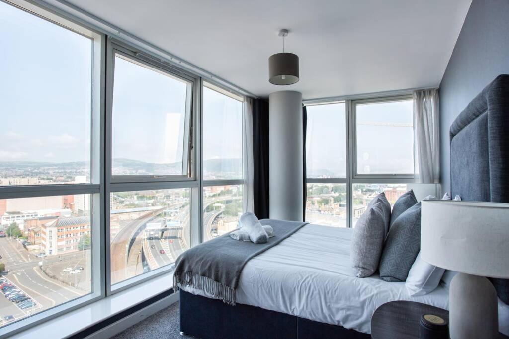 Titanic & City Views, Ultra Luxury City Parking Belfast Dış mekan fotoğraf