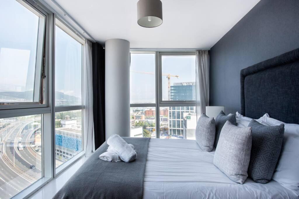 Titanic & City Views, Ultra Luxury City Parking Belfast Dış mekan fotoğraf