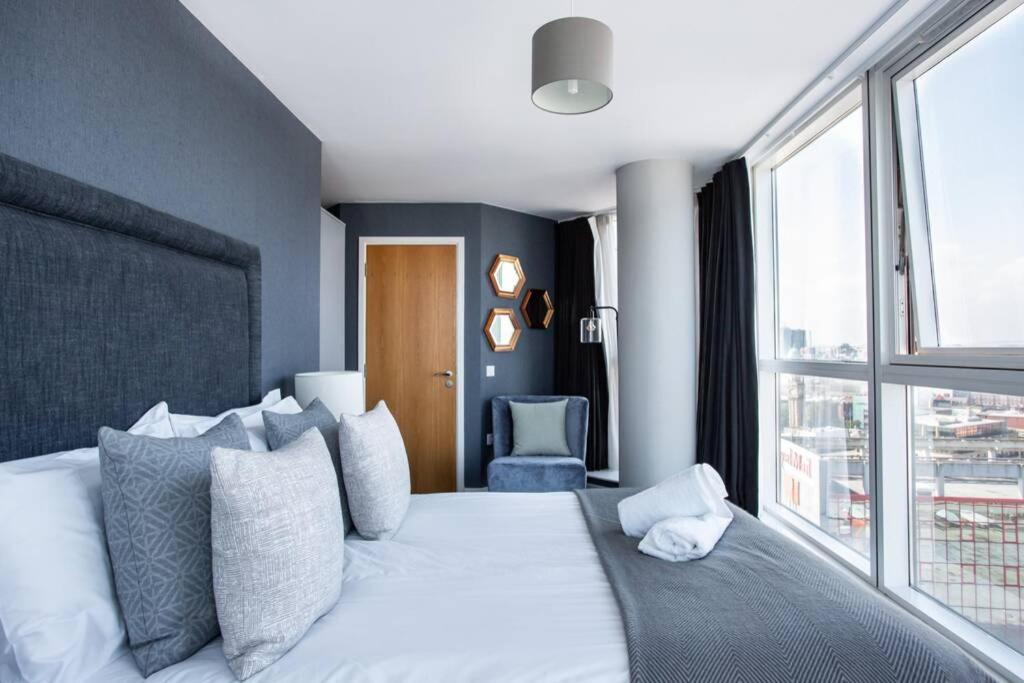 Titanic & City Views, Ultra Luxury City Parking Belfast Dış mekan fotoğraf